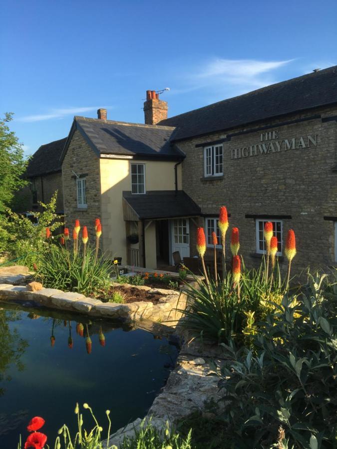 كيدلينغتون The Highwayman Hotel المظهر الخارجي الصورة