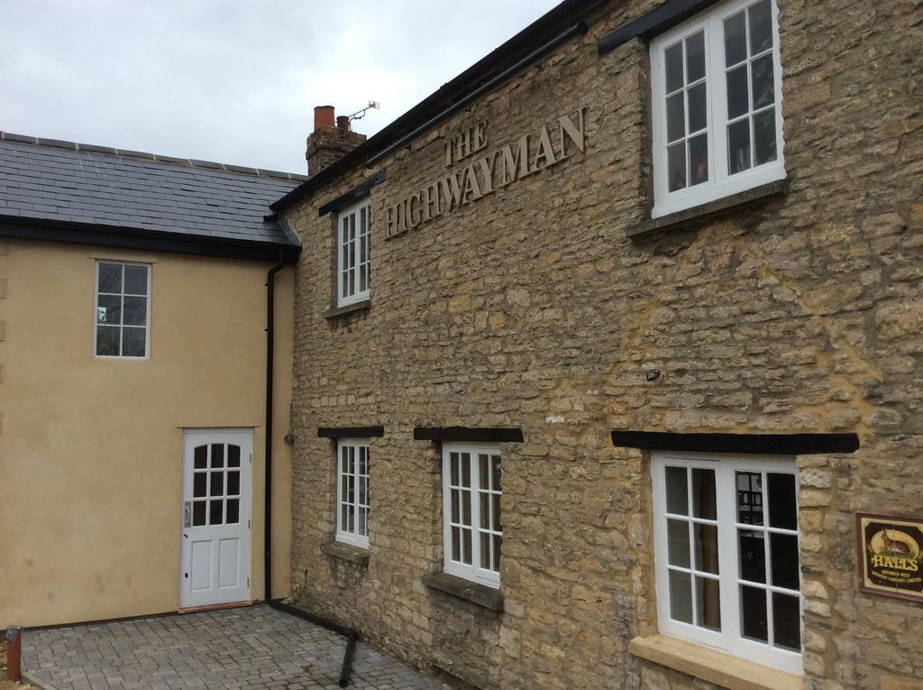 كيدلينغتون The Highwayman Hotel المظهر الخارجي الصورة